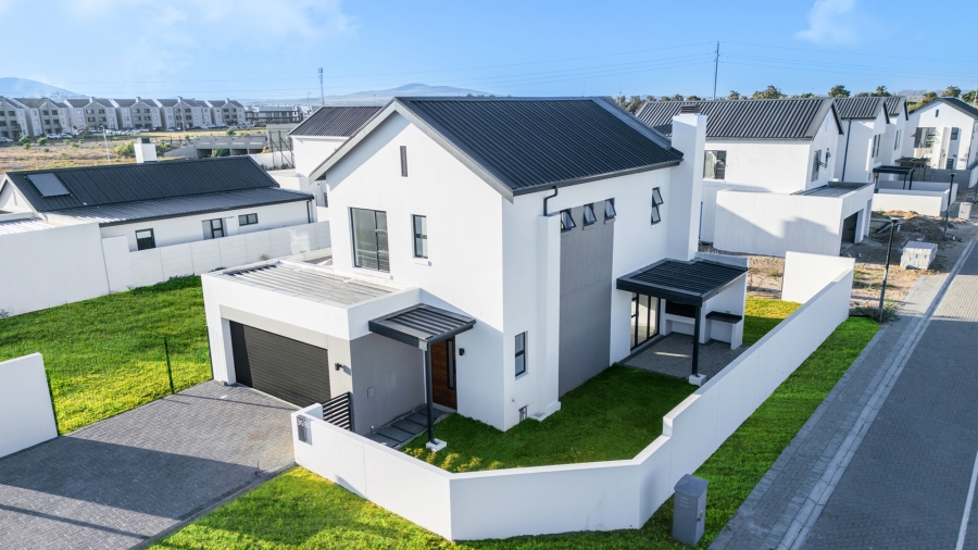 3 Bedroom Property for Sale in Le Coste Estate Western Cape